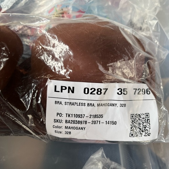 Savage X Fenty Mahogany Brown Sugar Nude Core Microfiber Strapless Bra - Picture 14 of 16